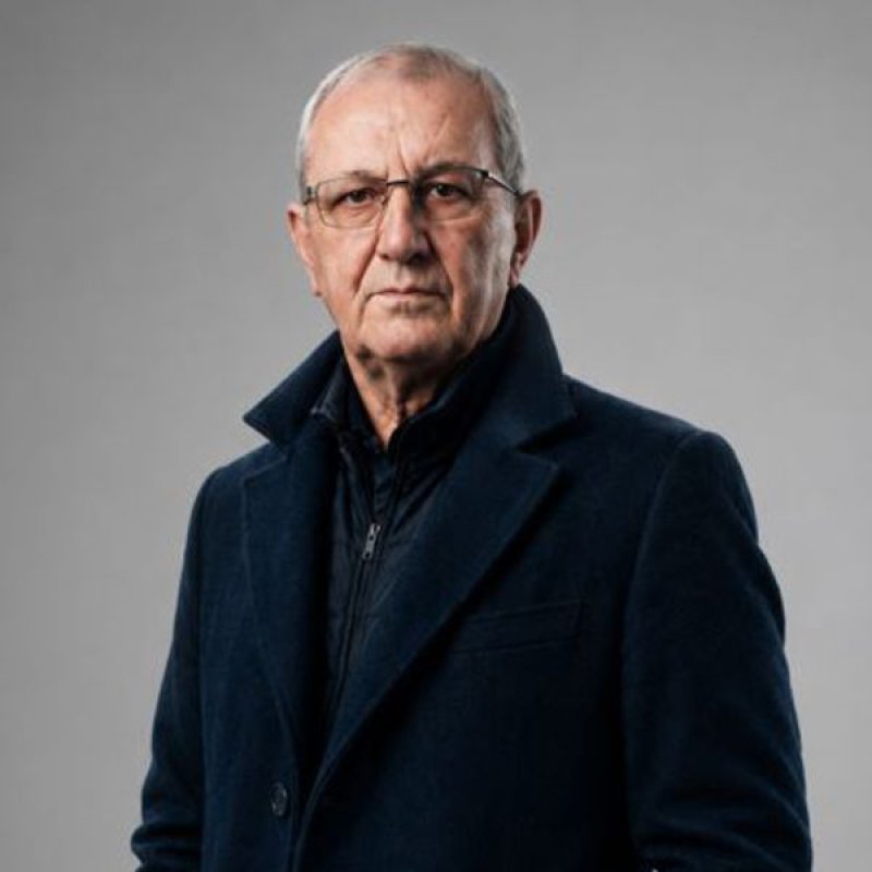 Patricio Rosero Feij�o